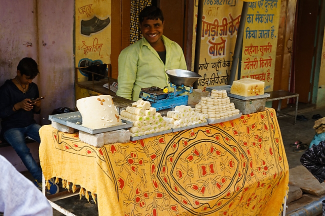 Sur la route d'Orchha-086